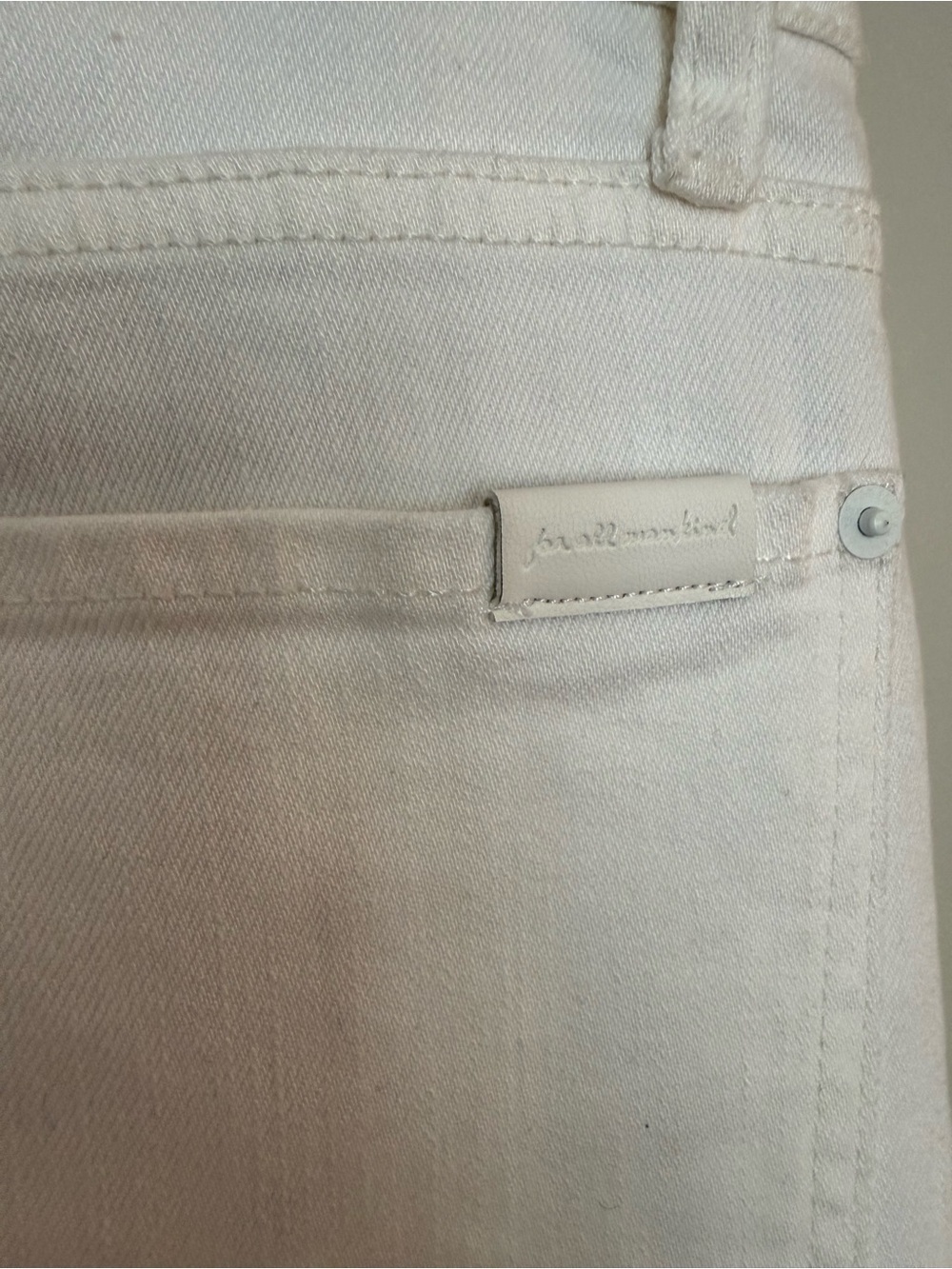 7 For All Mankind White High-Rise Mega Flare Jeans - Picture 7 of 9